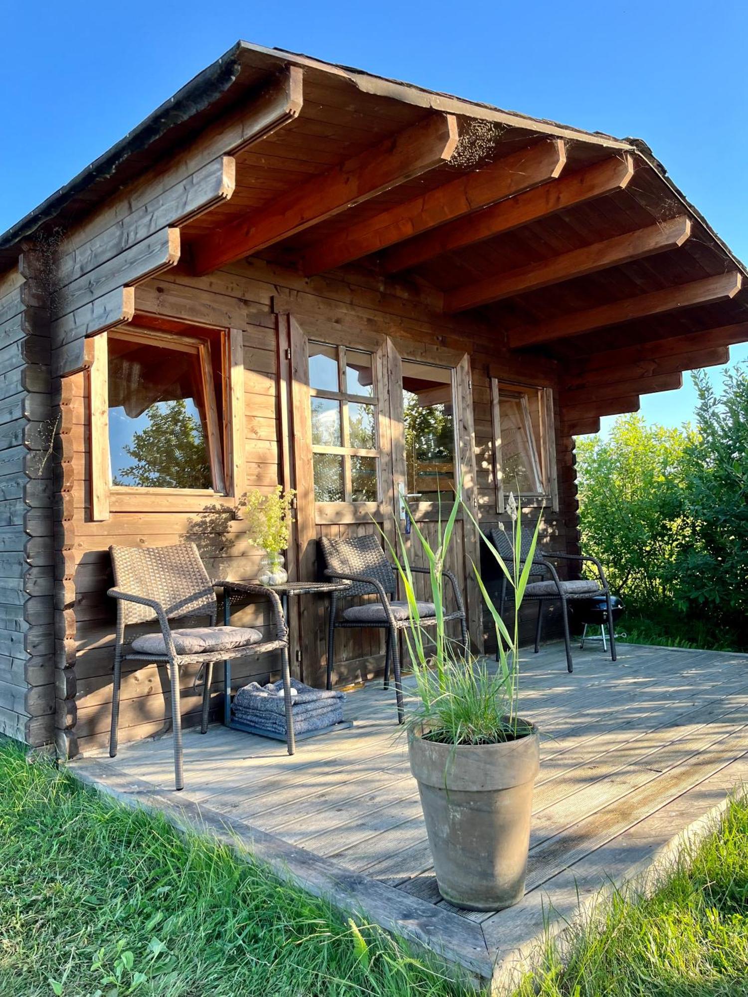 Roograhu Kaemping Hotel Heilu Екстериор снимка