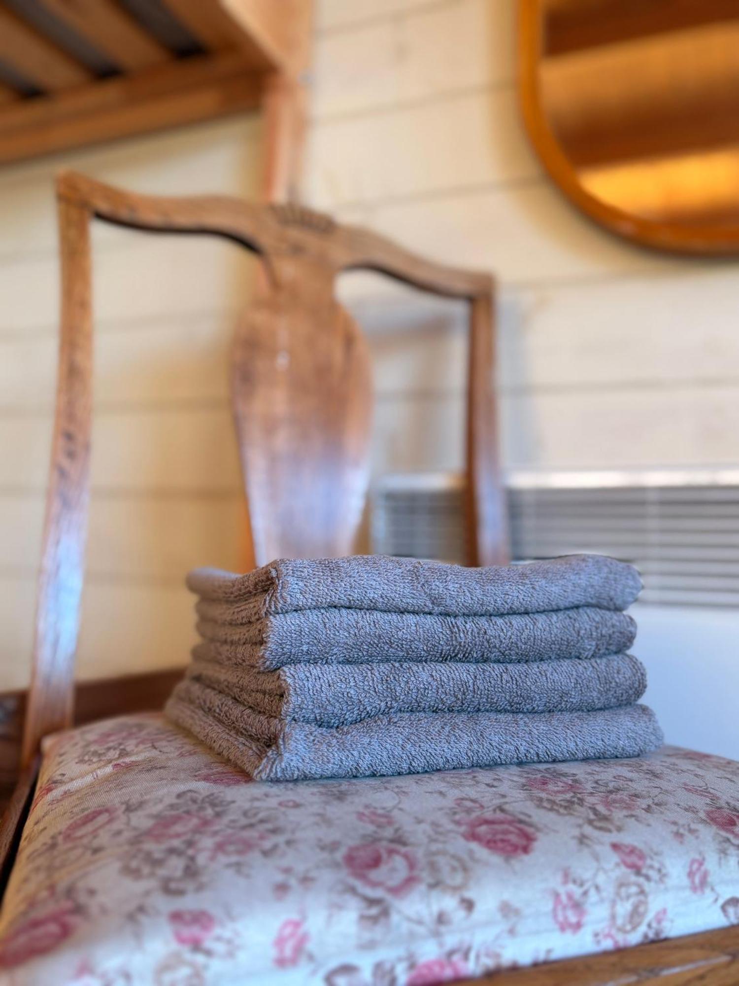 Roograhu Kaemping Hotel Heilu Екстериор снимка
